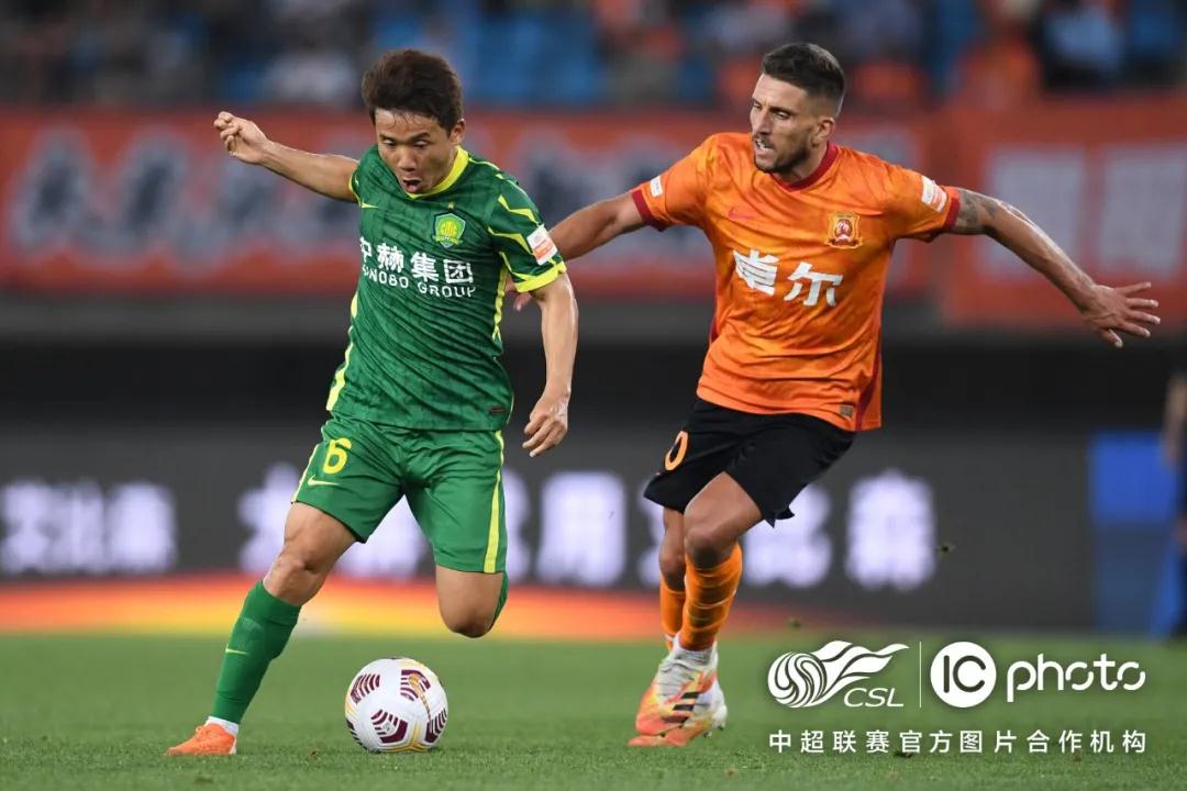 الانتقالات الصيفية 2022 في مصرأبرز الصفقات والتطورات