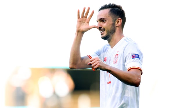 إحصائيات ميسي ورونالدو في الدوري الإسبانيمعركة العمالقة