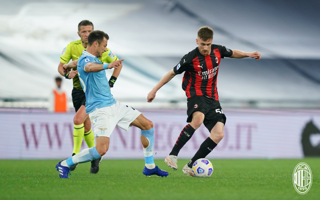 لاعب الأهلي سابقاًمسيرة حافلة بالإنجازات والتأثير الكروي