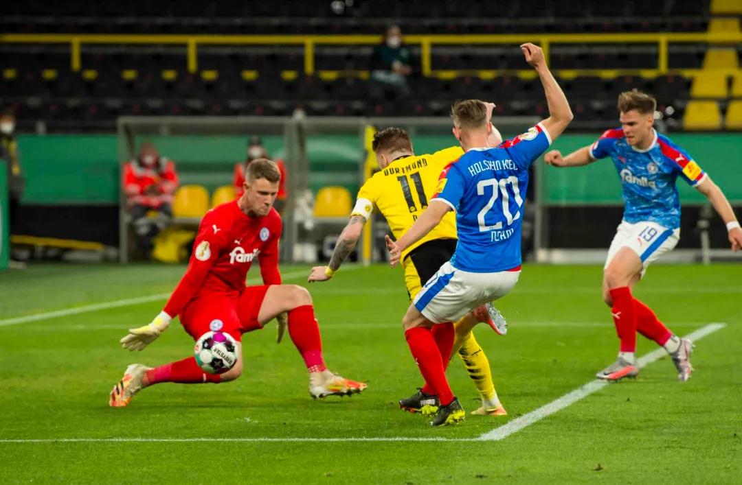 ماتش البرازيل والأرجنتين اليوم مباشرمواجهة أسطورية بين عملاقي أمريكا الجنوبية