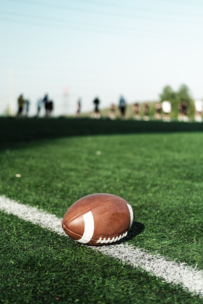 مباراة الأهلي والهلالصراع العمالقة في عالم كرة القدم